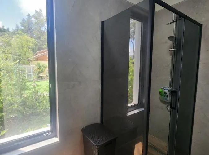 度假居 Pinetrees House With Swimming Pool *